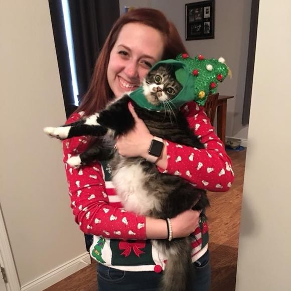 Meet your Posher, Liz - Picture 1 of 1